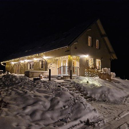 Palaima Hotel Anykščiai エクステリア 写真