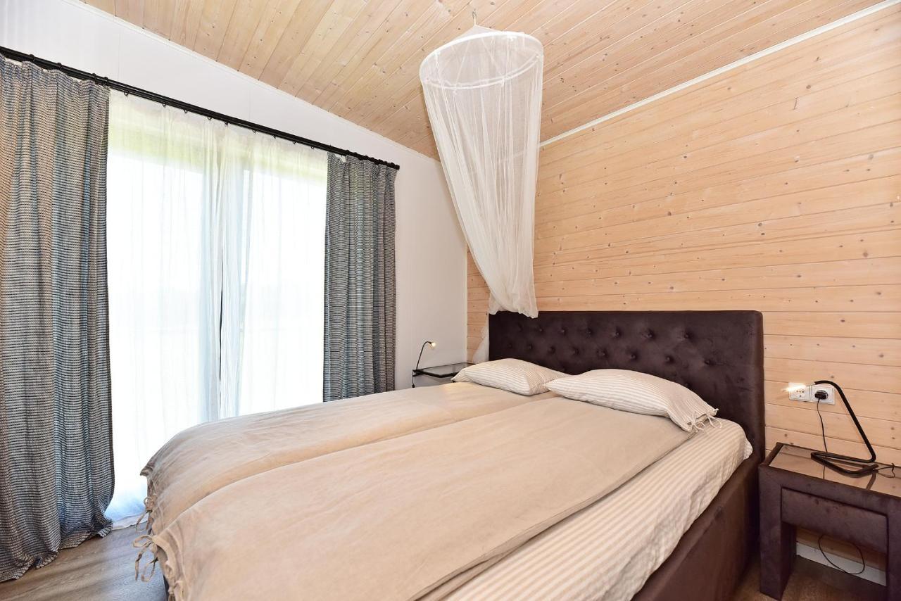 Palaima Hotel Anykščiai エクステリア 写真